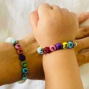 Quilling Love Mommy and little girl matching bracelets